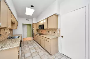 1336 Chardonnay Dr, Houston, TX 77077 - Photo 17