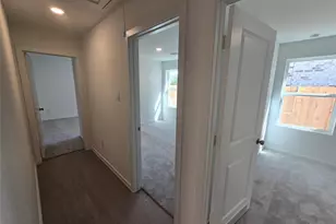 10705 Lavender Cotton Ln, Houston, TX 77016 - Photo 5