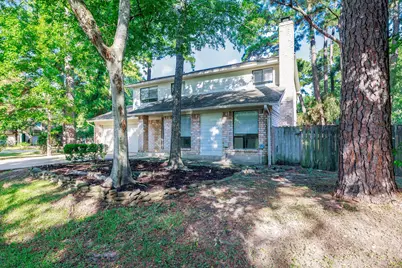 1 Ground Brier Court, The Woodlands, TX 77381 - Photo 3