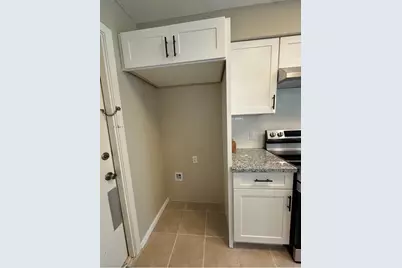 10734 Braewick Drive, Houston, TX 77096 - Photo 7
