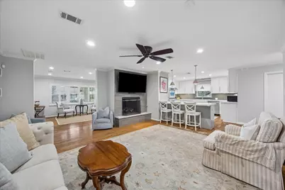 5638 Piping Rock Lane, Houston, TX 77056 - Photo 11