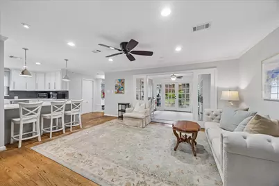 5638 Piping Rock Lane, Houston, TX 77056 - Photo 13