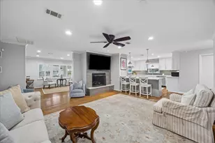 5638 Piping Rock Ln, Houston, TX 77056 - Photo 11