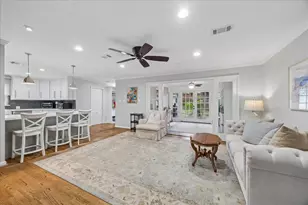 5638 Piping Rock Ln, Houston, TX 77056 - Photo 13