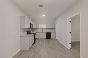 5214 Pomander Rd, Houston, TX 77021 - Photo 9