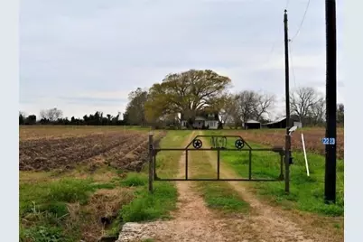 2223 County Road 107, Wharton, TX 77488 - Photo 3