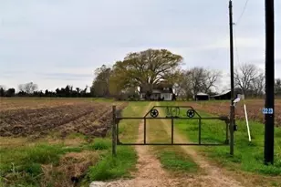 2223 Co Rd 107, Wharton, TX 77488 - Photo 3