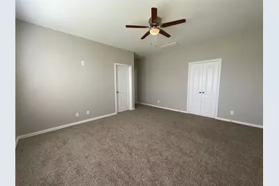 8707 E Crescent Lake Circle, Baytown, TX 77521 - Photo 17