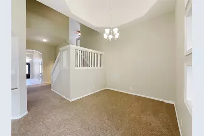 8707 E Crescent Lake Circle, Baytown, TX 77521 - Photo 5
