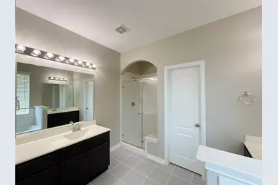 8707 E Crescent Lake Circle, Baytown, TX 77521 - Photo 23