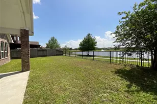 8707 E Cres Lake Cir, Baytown, TX 77521 - Photo 43