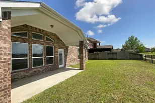 8707 E Cres Lake Cir, Baytown, TX 77521 - Photo 39