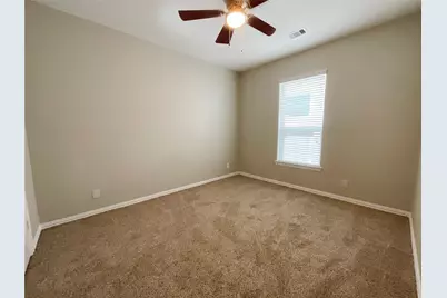 8707 E Crescent Lake Circle, Baytown, TX 77521 - Photo 27