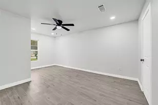 10003 Valley Wind Dr, Houston, TX 77078 - Photo 17