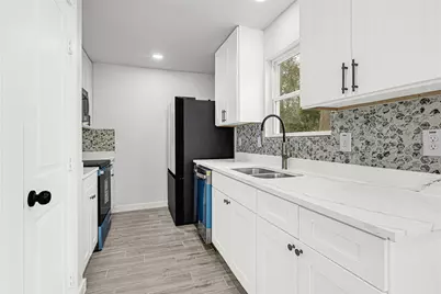 10003 Valley Wind Drive, Houston, TX 77078 - Photo 9