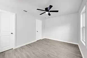 10003 Valley Wind Dr, Houston, TX 77078 - Photo 21