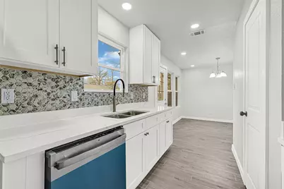 10003 Valley Wind Drive, Houston, TX 77078 - Photo 11