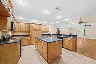 2082 Fm 521 Rd, Brazoria, TX 77422 - Photo 9