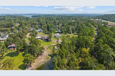 143 Whispering Pine, Burkeville, TX 75932 - Photo 11