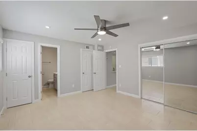 2121 Fountain View Drive #24, Houston, TX 77057 - Photo 11