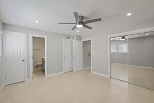 2121 Fountain View Dr, Houston, TX 77057 - Photo 11