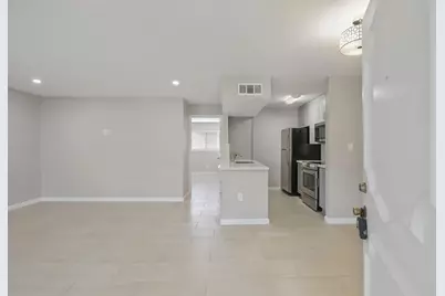 2121 Fountain View Drive #24, Houston, TX 77057 - Photo 13