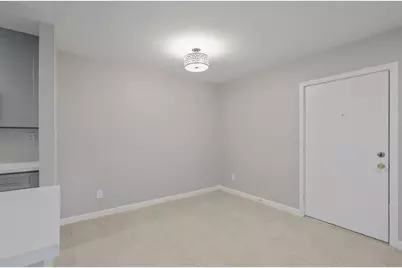 2121 Fountain View Drive #24, Houston, TX 77057 - Photo 7