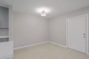 2121 Fountain View Dr, Houston, TX 77057 - Photo 7