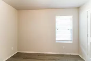 2468 Carp Dr, Conroe, TX 77384 - Photo 9