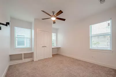30 N Saint Charles Street, Houston, TX 77003 - Photo 17