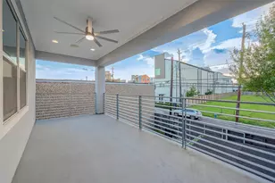 30 N St Charles St, Houston, TX 77003 - Photo 5