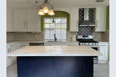 1304 Coleman Boylan Drive, League City, TX 77573 - Photo 7