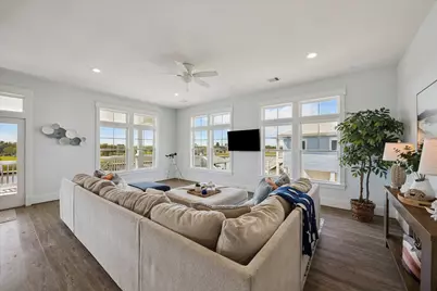 2012 Laguna Harbor Cove Boulevard, Port Bolivar, TX 77650 - Photo 17