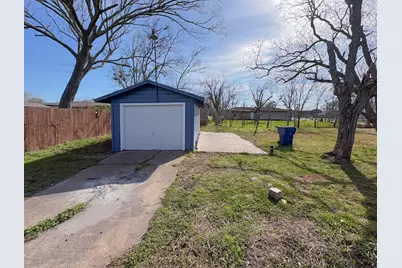 1207 W 9th Street, Freeport, TX 77541 - Photo 31