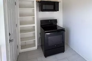 1207 W 9th St, Freeport, TX 77541 - Photo 19