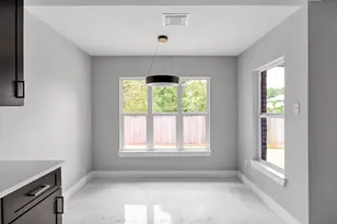 1977 La Salle Park Dr, Conroe, TX 77304 - Photo 13