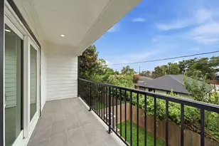 414 E 34th St, Houston, TX 77018 - Photo 13