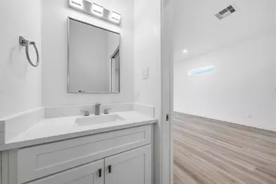 414 E 34th Street, Houston, TX 77018 - Photo 7