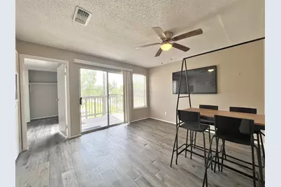 418 Garland Drive #201, Lake Jackson, TX 77566 - Photo 3