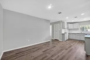 3408 Palm Ave, Texas City, TX 77590 - Photo 9