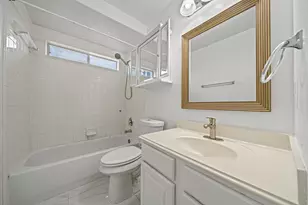 8131 Golden Trace Ct, Houston, TX 77083 - Photo 23