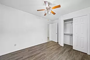 8131 Golden Trace Ct, Houston, TX 77083 - Photo 11