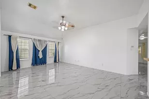 8131 Golden Trace Ct, Houston, TX 77083 - Photo 9