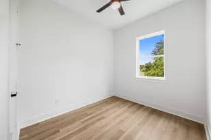 891 Lucky St, Houston, TX 77088 - Photo 23