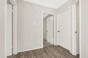 8111 Furlong Ln, Houston, TX 77071 - Photo 15
