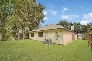 8111 Furlong Ln, Houston, TX 77071 - Photo 21