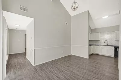 8111 Furlong Lane, Houston, TX 77071 - Photo 5
