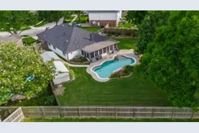9209 Mahan Drive, La Porte, TX 77571 - Photo 11