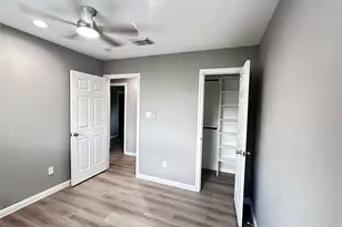 4519 Oak Shadows Dr, Houston, TX 77091 - Photo 9