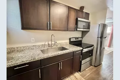 1412 E 35th Street, Houston, TX 77022 - Photo 7